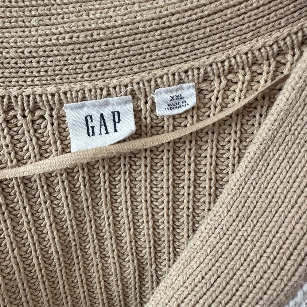 GAP Colorblock V-Neck Button Cardigan — Cream, Lavender & Peach 100% cotton - Picture 3 of 5